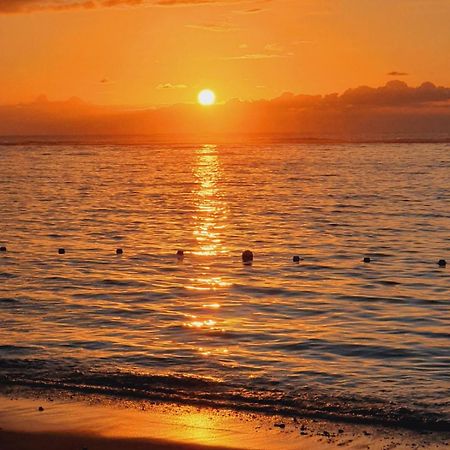 Sunsetview Beach Apartment Flic en Flac Екстер'єр фото