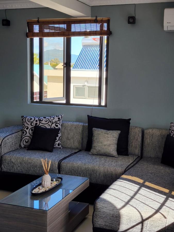 Sunsetview Beach Apartment Flic en Flac Екстер'єр фото