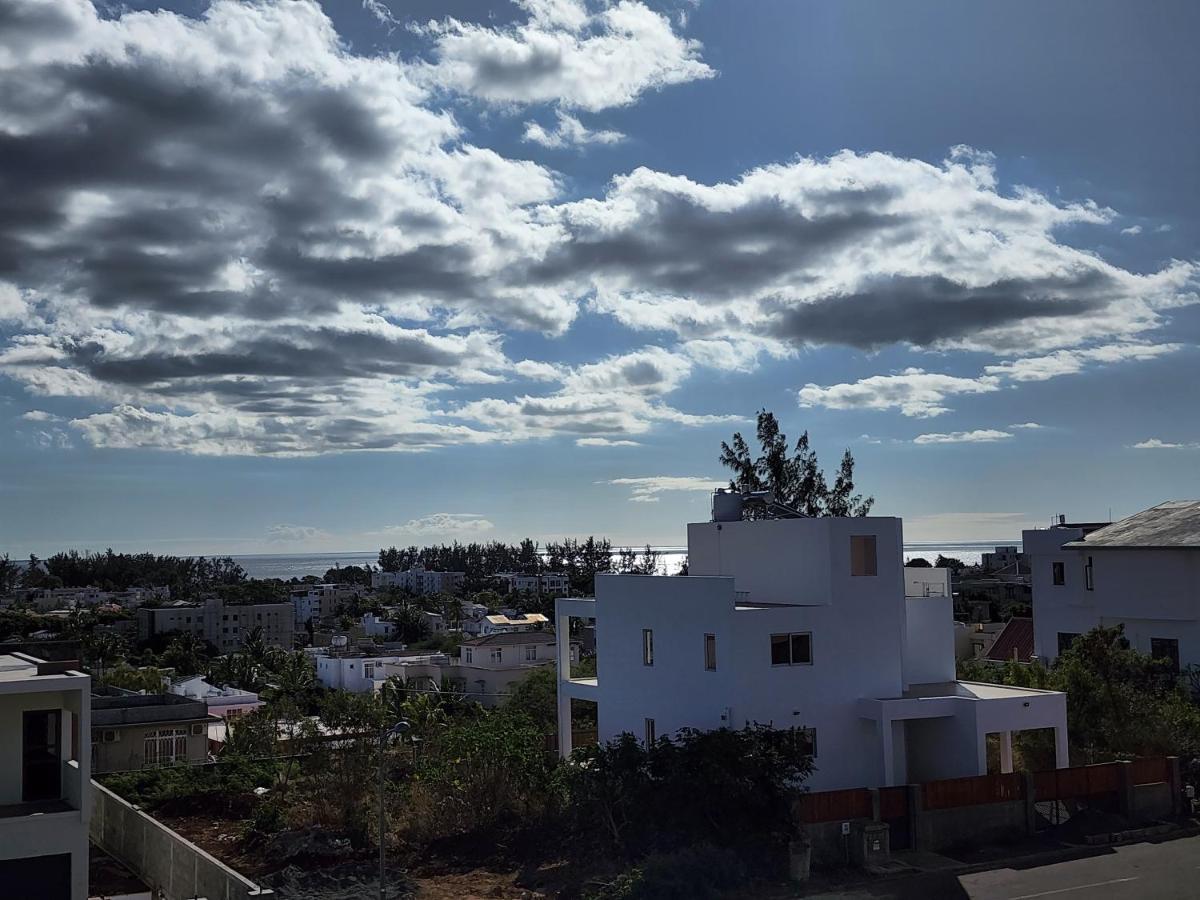 Sunsetview Beach Apartment Flic en Flac Екстер'єр фото